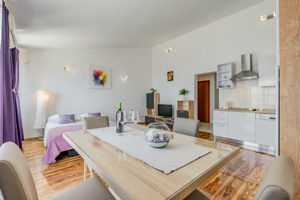 Apartment Ana สปลิท ภายนอก รูปภาพ